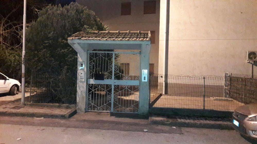 Hotel Il Centro Short Lets Valguarnera Caropepe Exterior foto