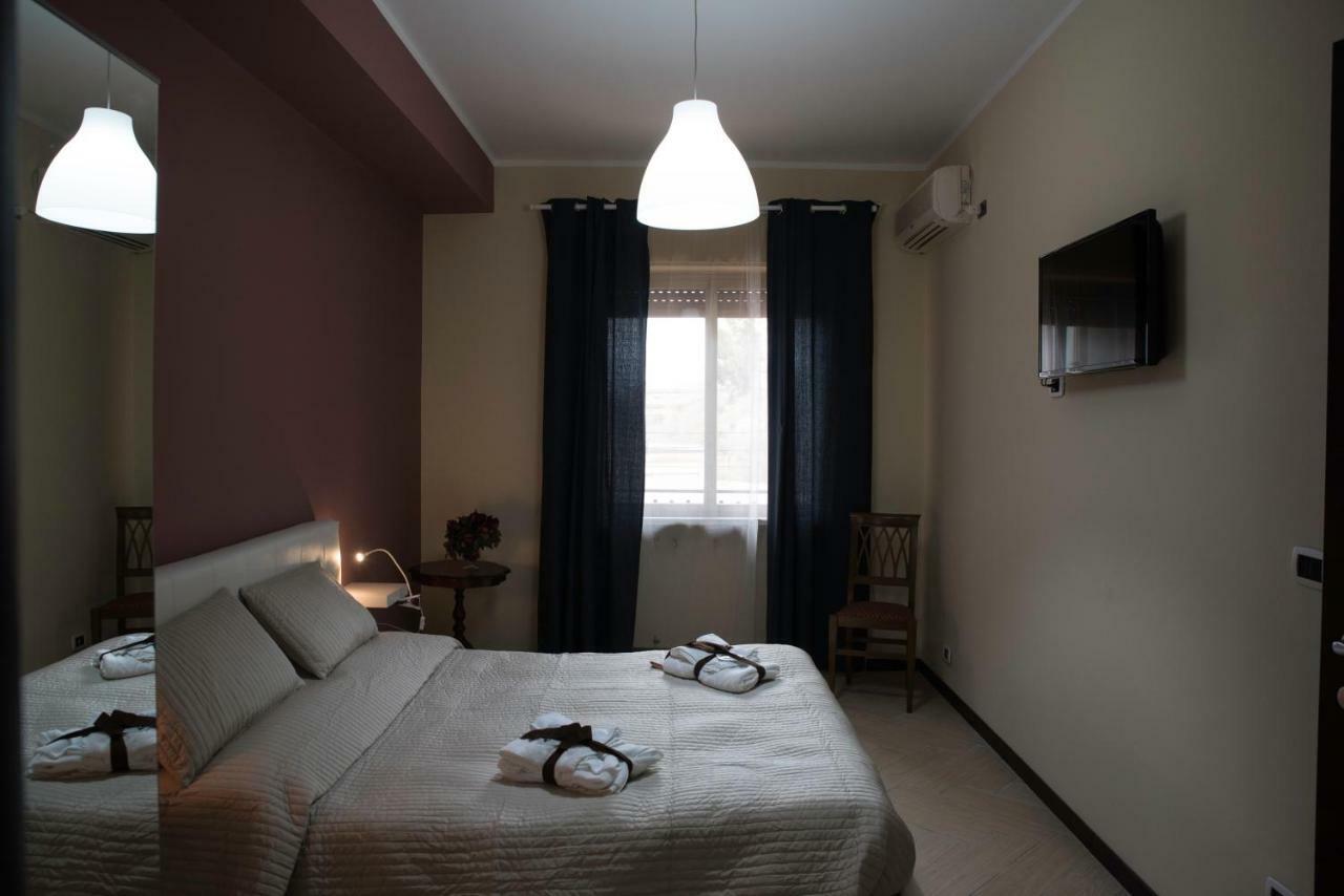 Hotel Il Centro Short Lets Valguarnera Caropepe Exterior foto